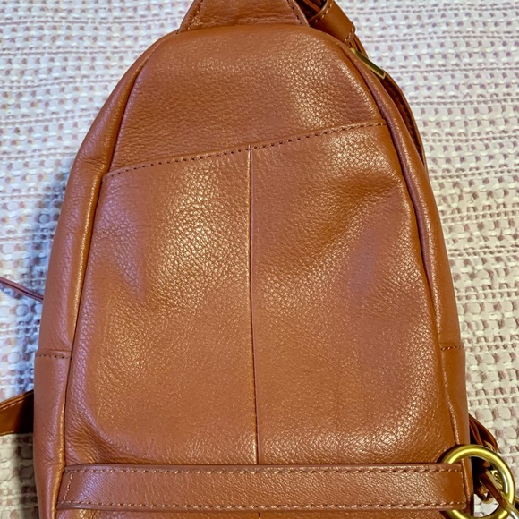 HOBO Fern Sling in Pebbled Leather-Rust - Picture 2 of 3